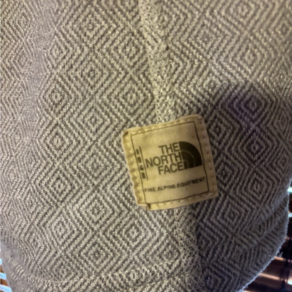 The North Face Gray Patterned Pullover - image 3